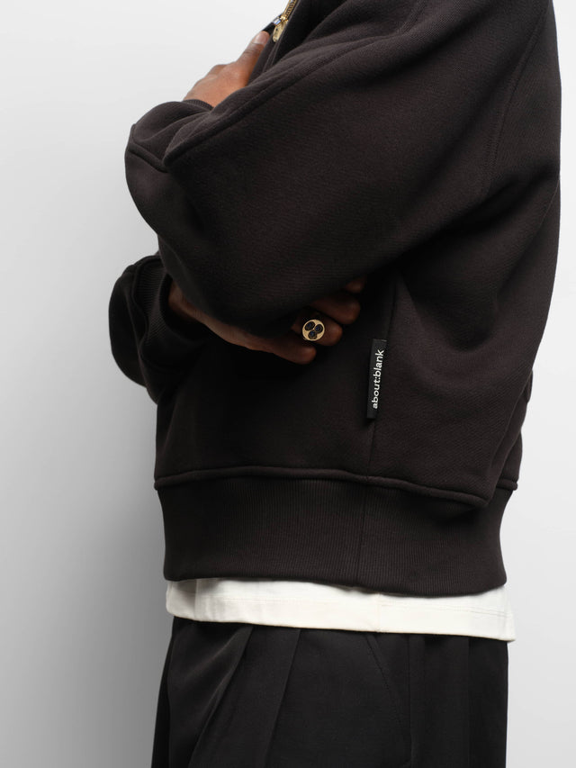 insignia sweat black