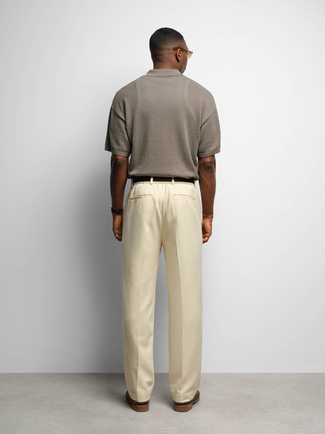 everyday pleated trouser ecru