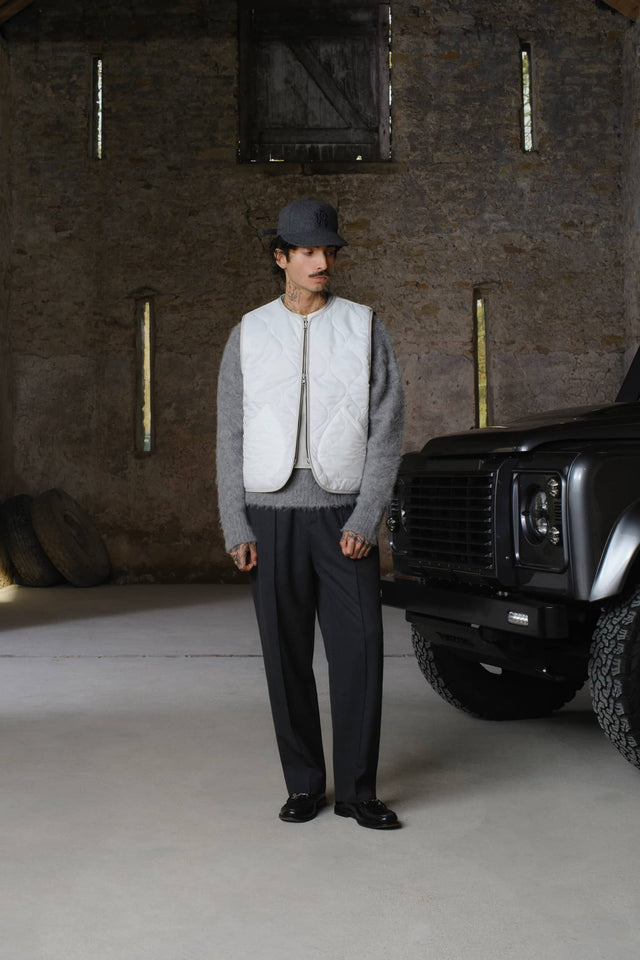 everyday pleated trouser charcoal