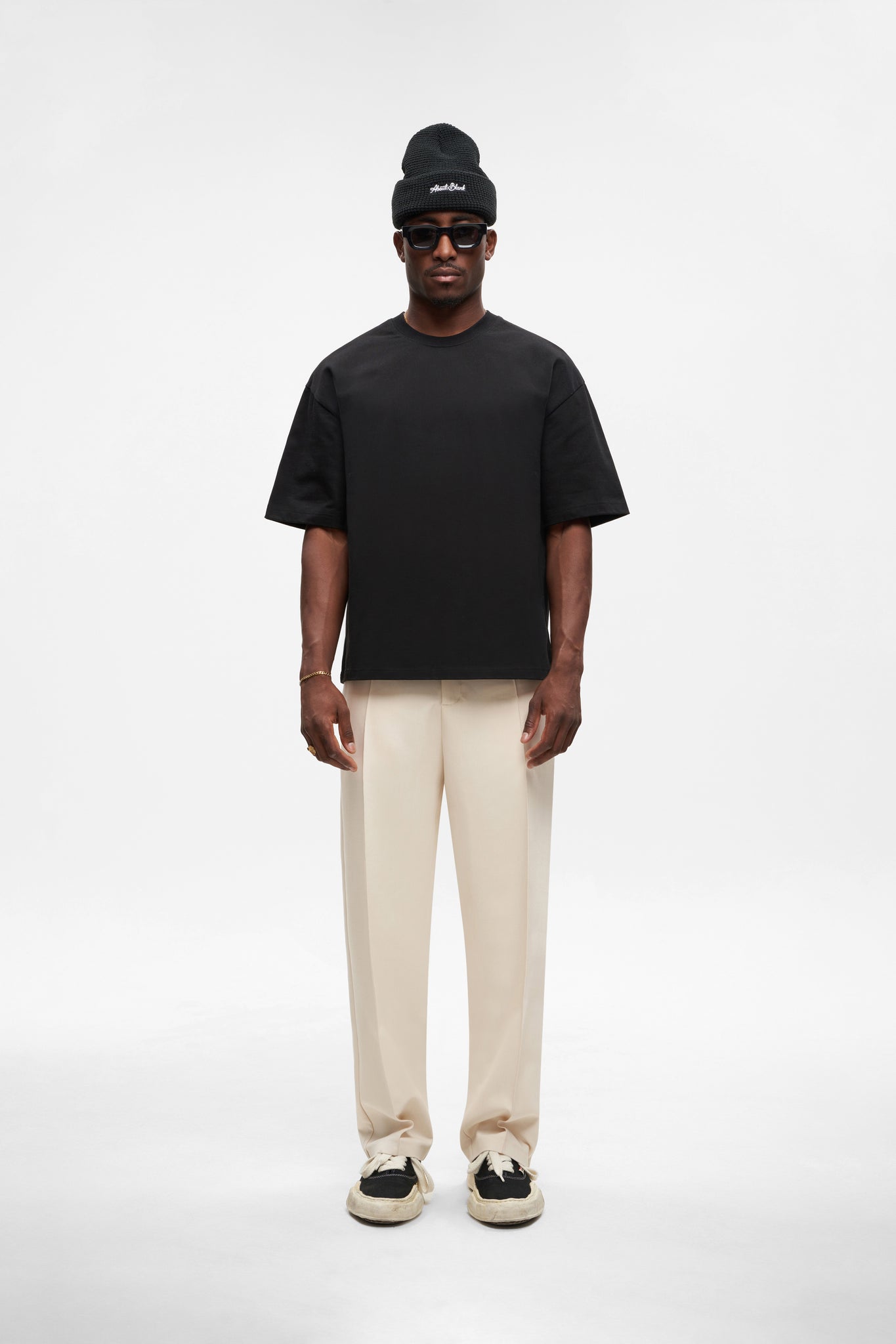 blank box t-shirt black