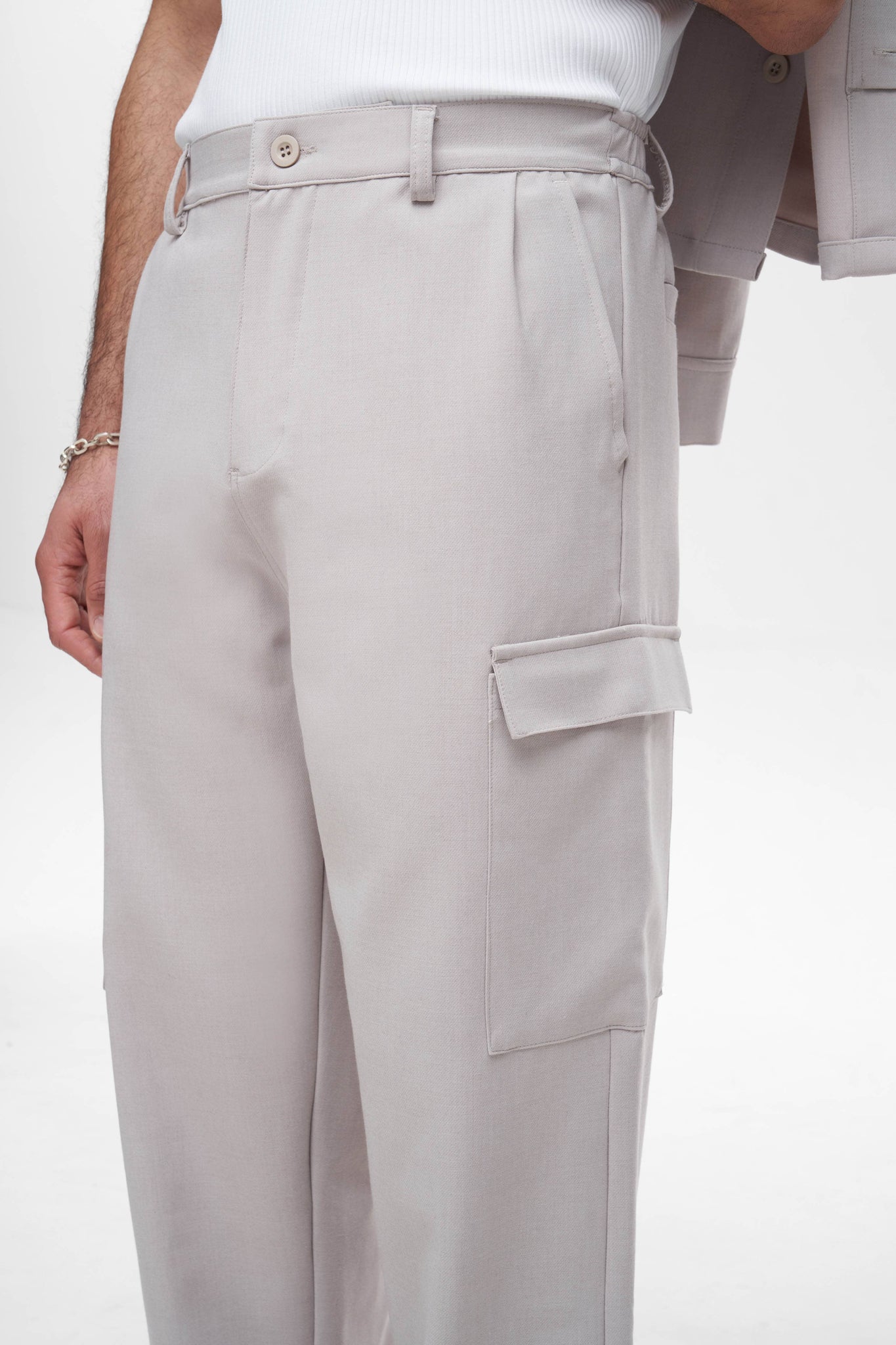 tailored utility trouser oyster grey