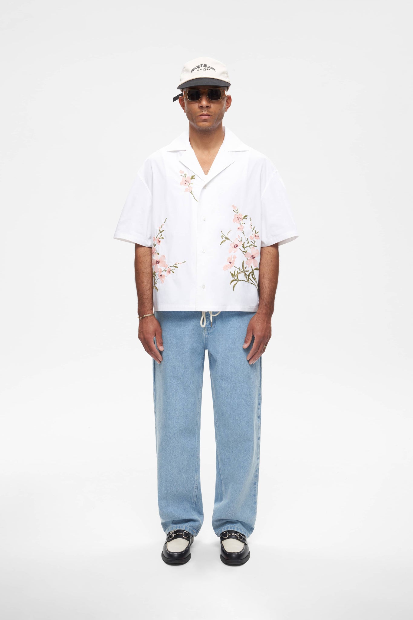 embroidered floral resort shirt white