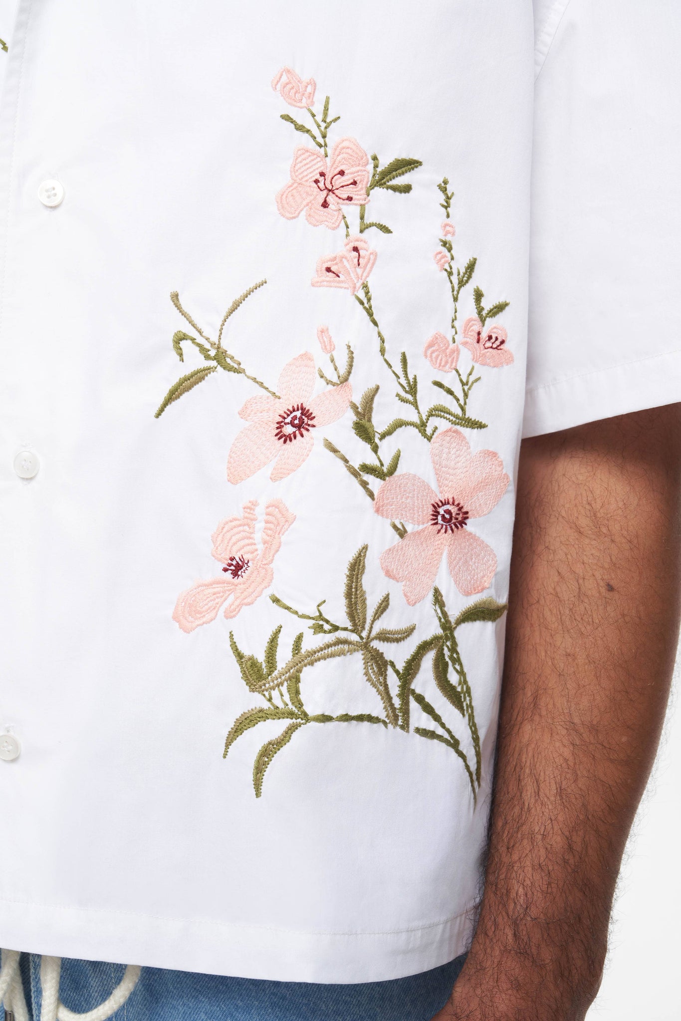 embroidered floral resort shirt white