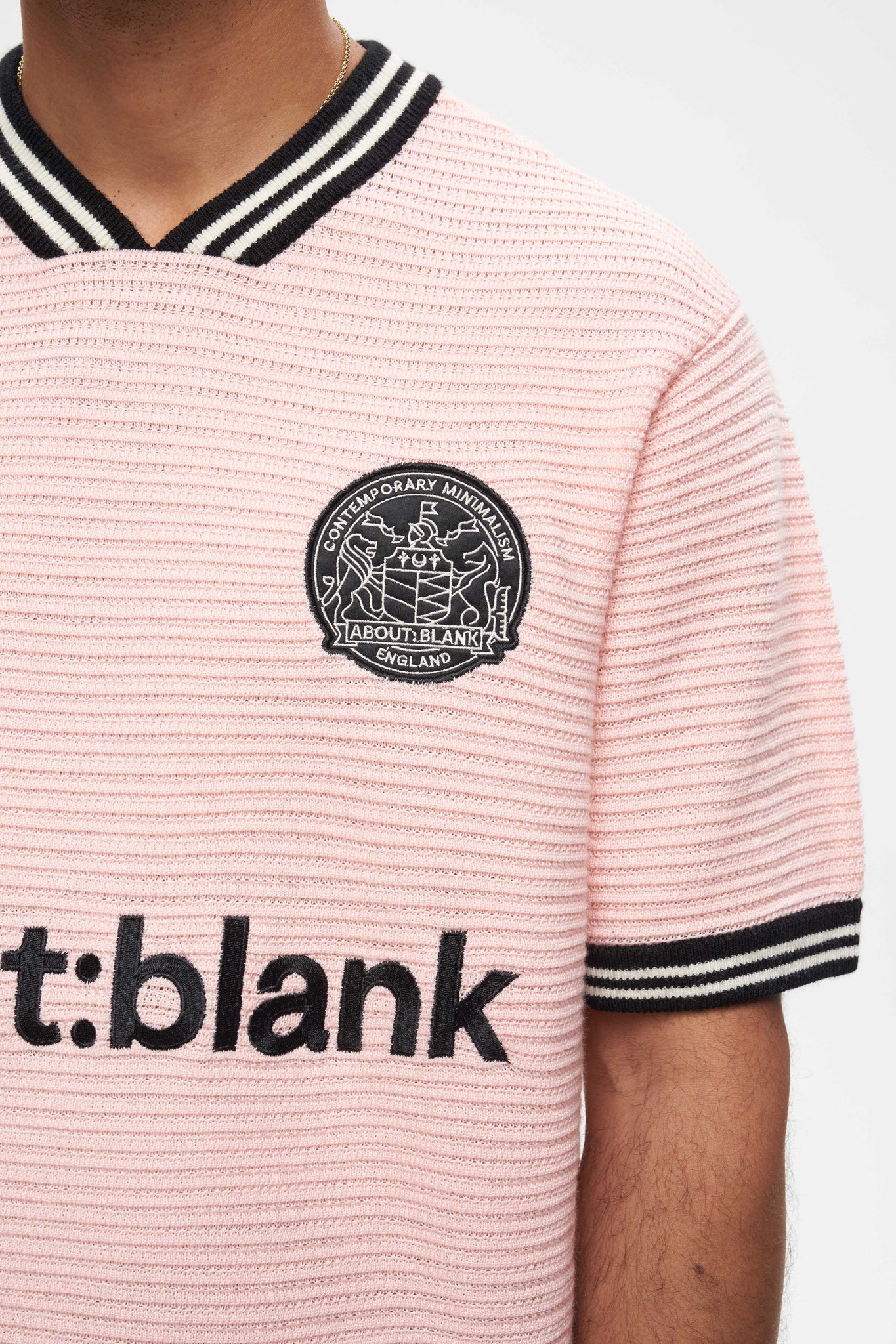 knitted football shirt pink/black