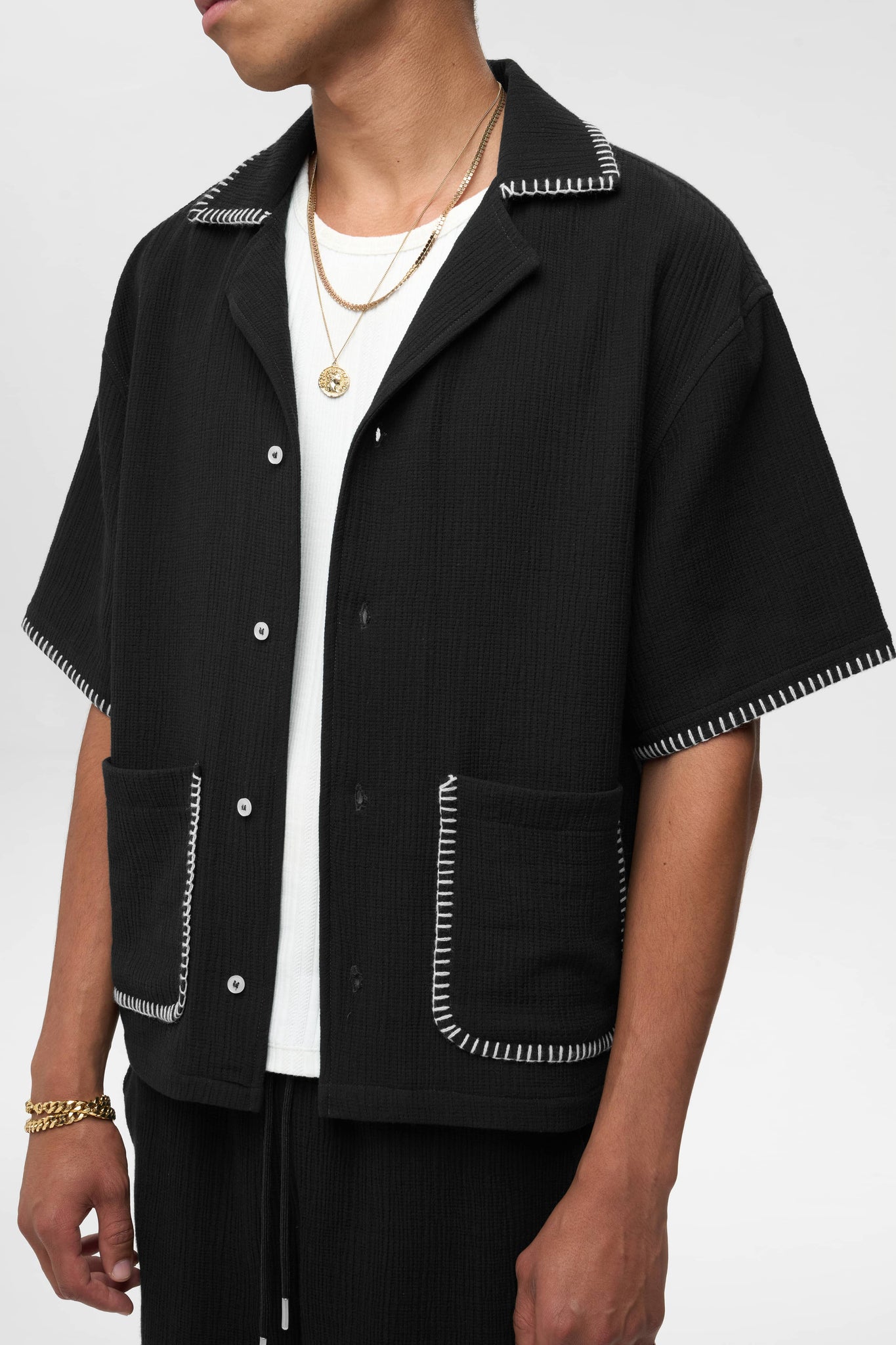 whipstitch resort shirt black/white