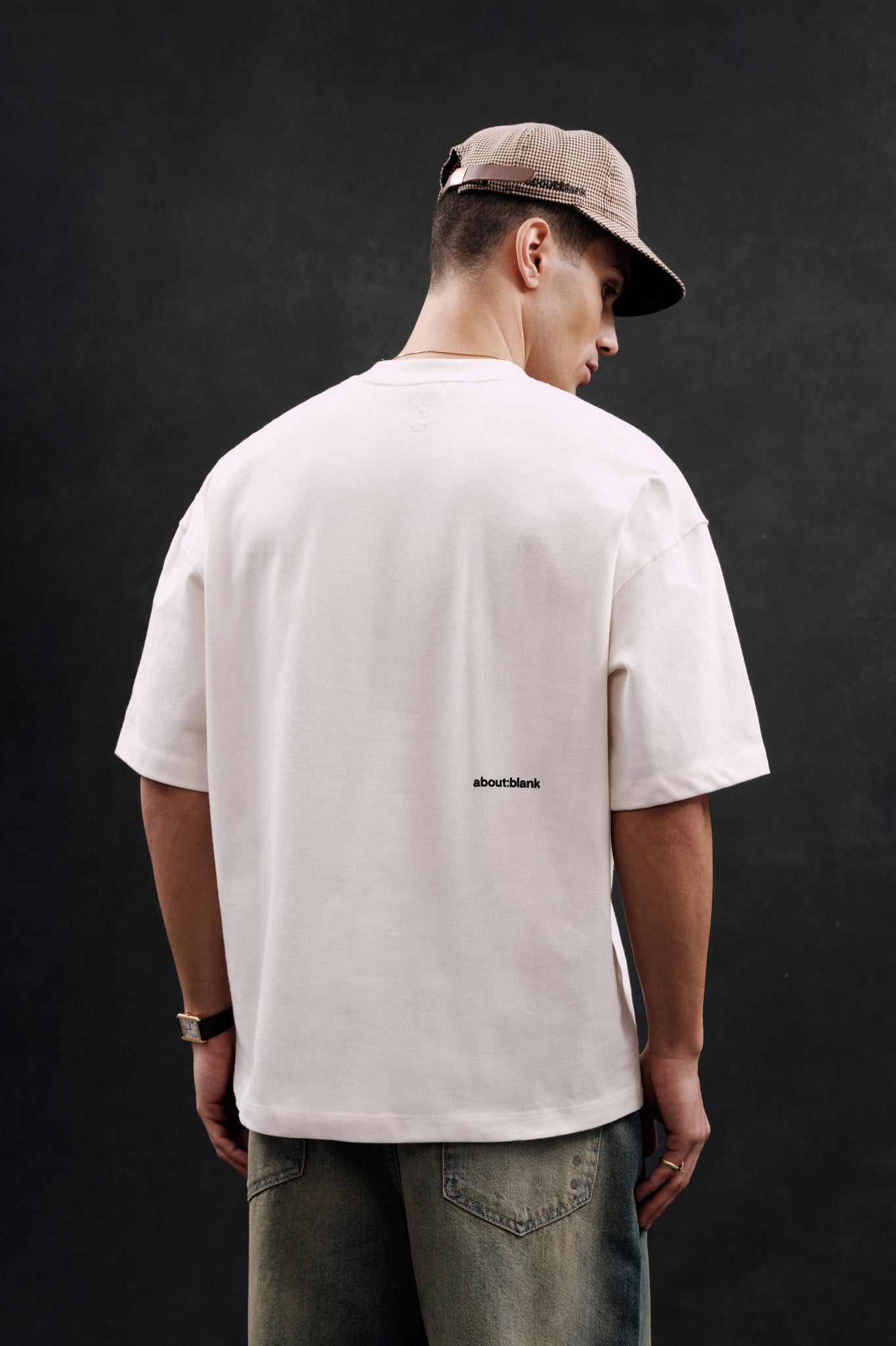 mock neck t-shirt oat/black