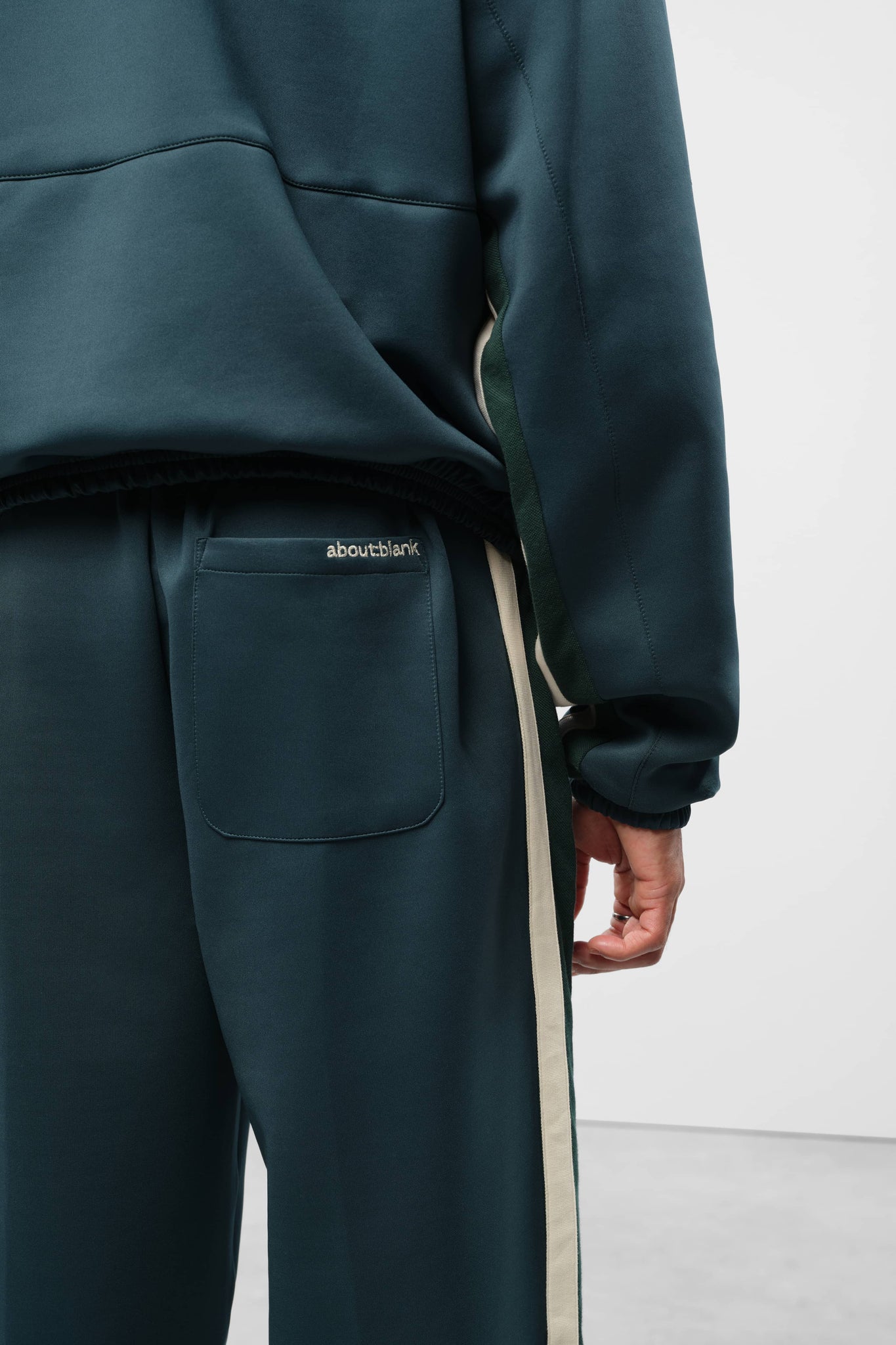 monogram trackpant epsom green/ecru