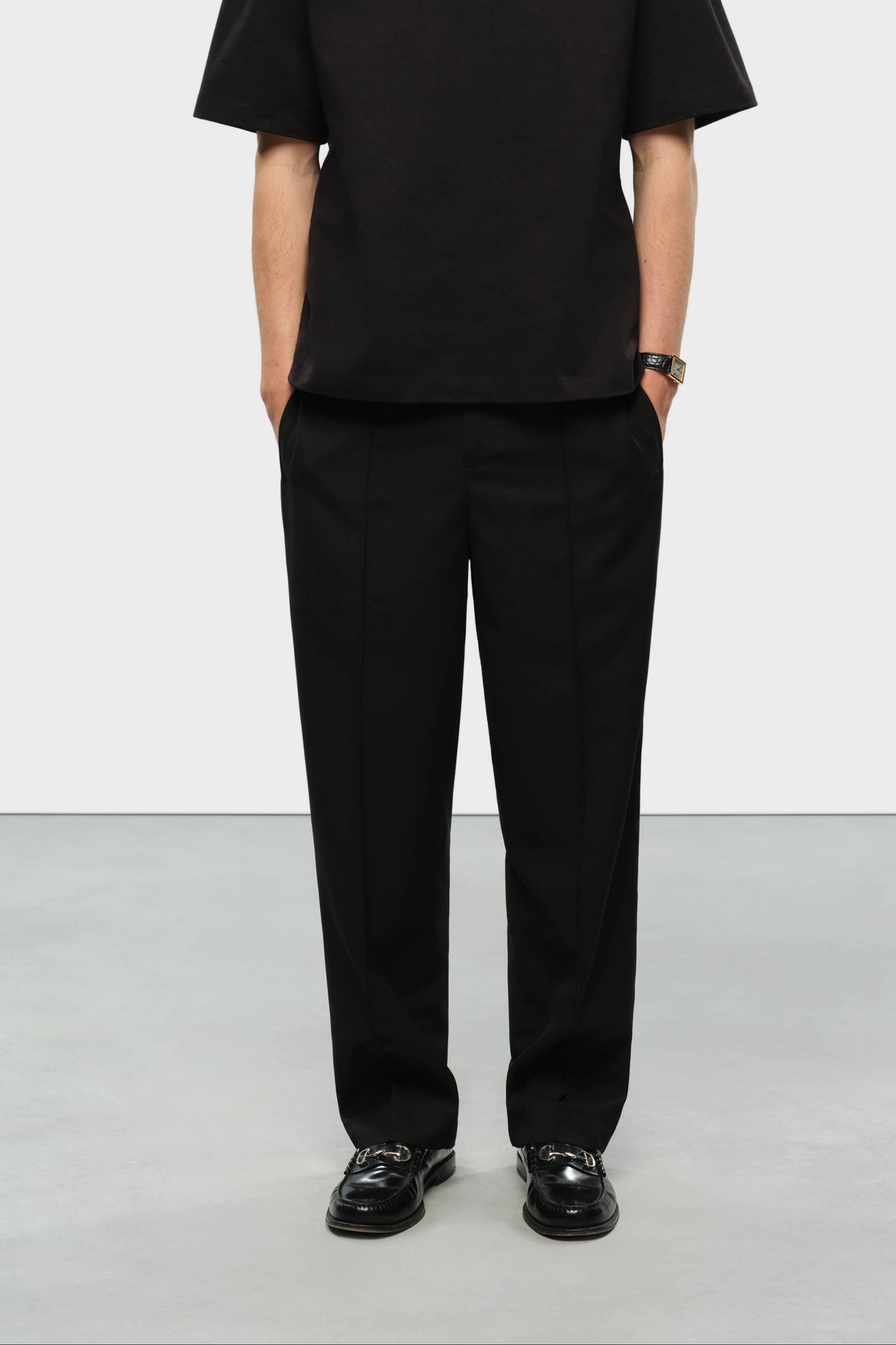 everyday pleated trousers black