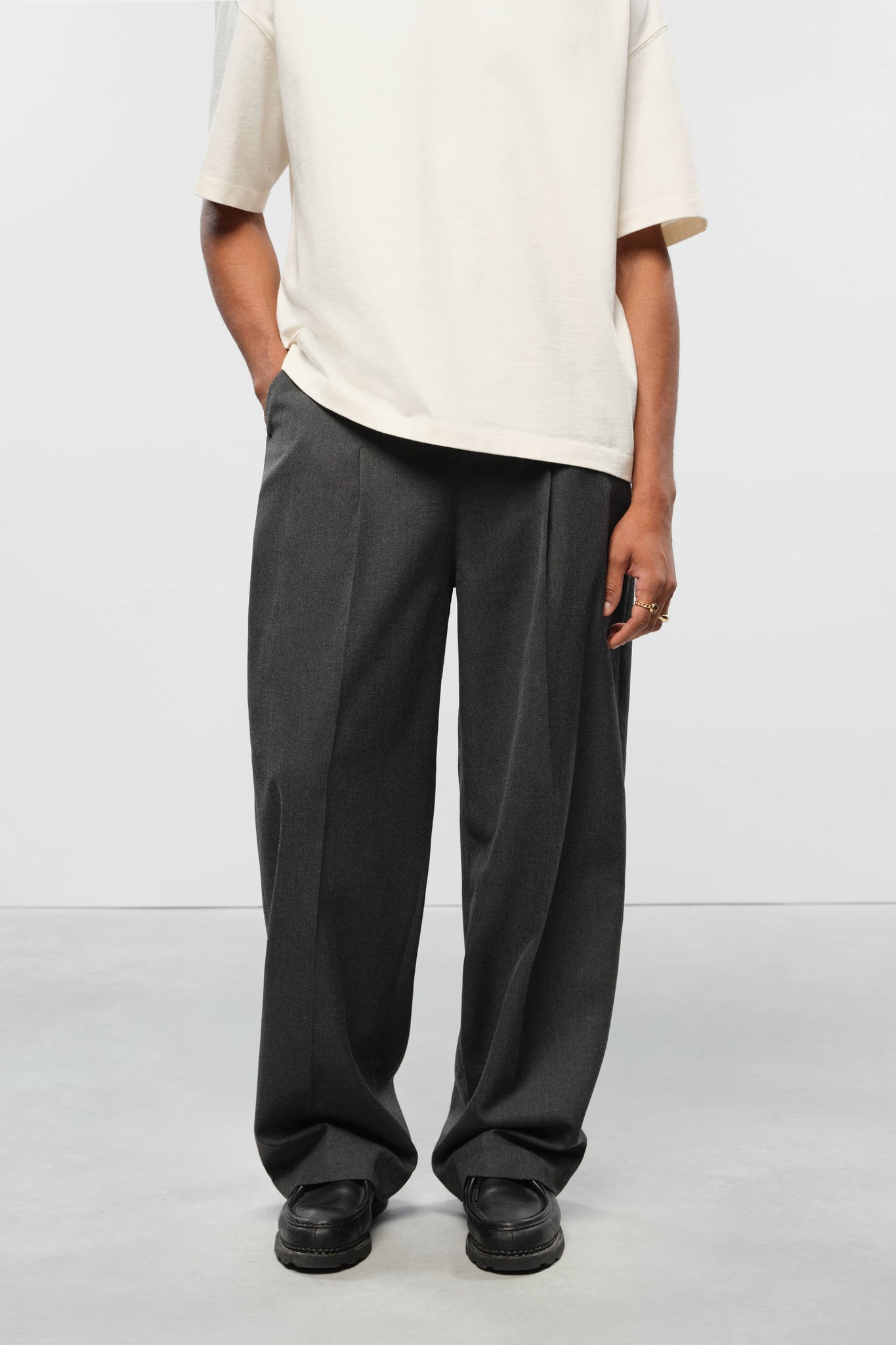 tailored wide leg trouser charcoal