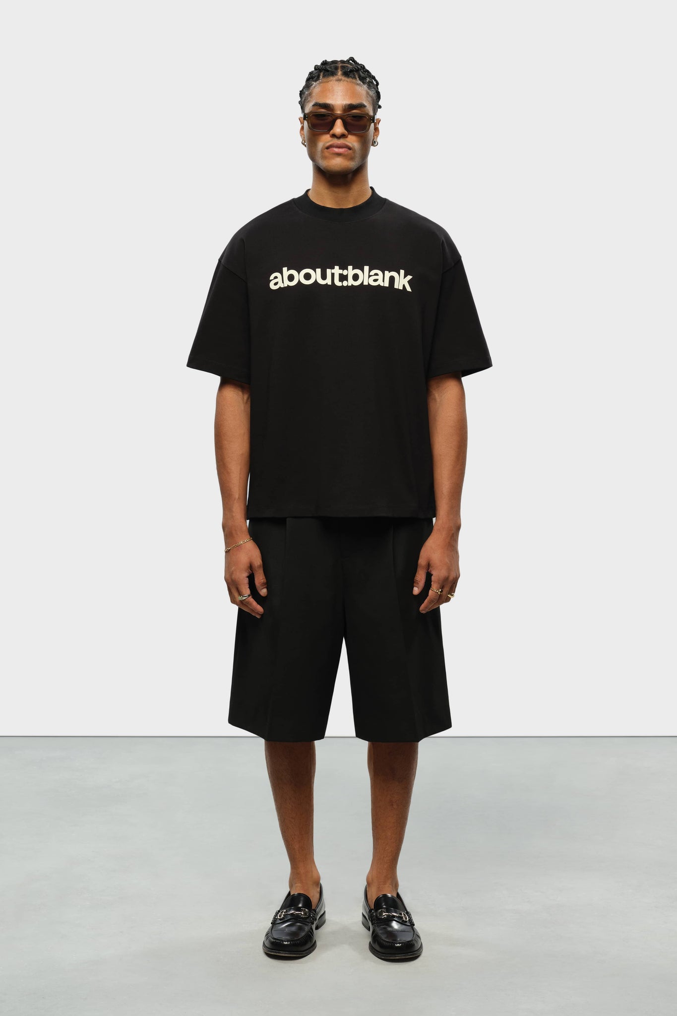 block mock neck t-shirt black/oat