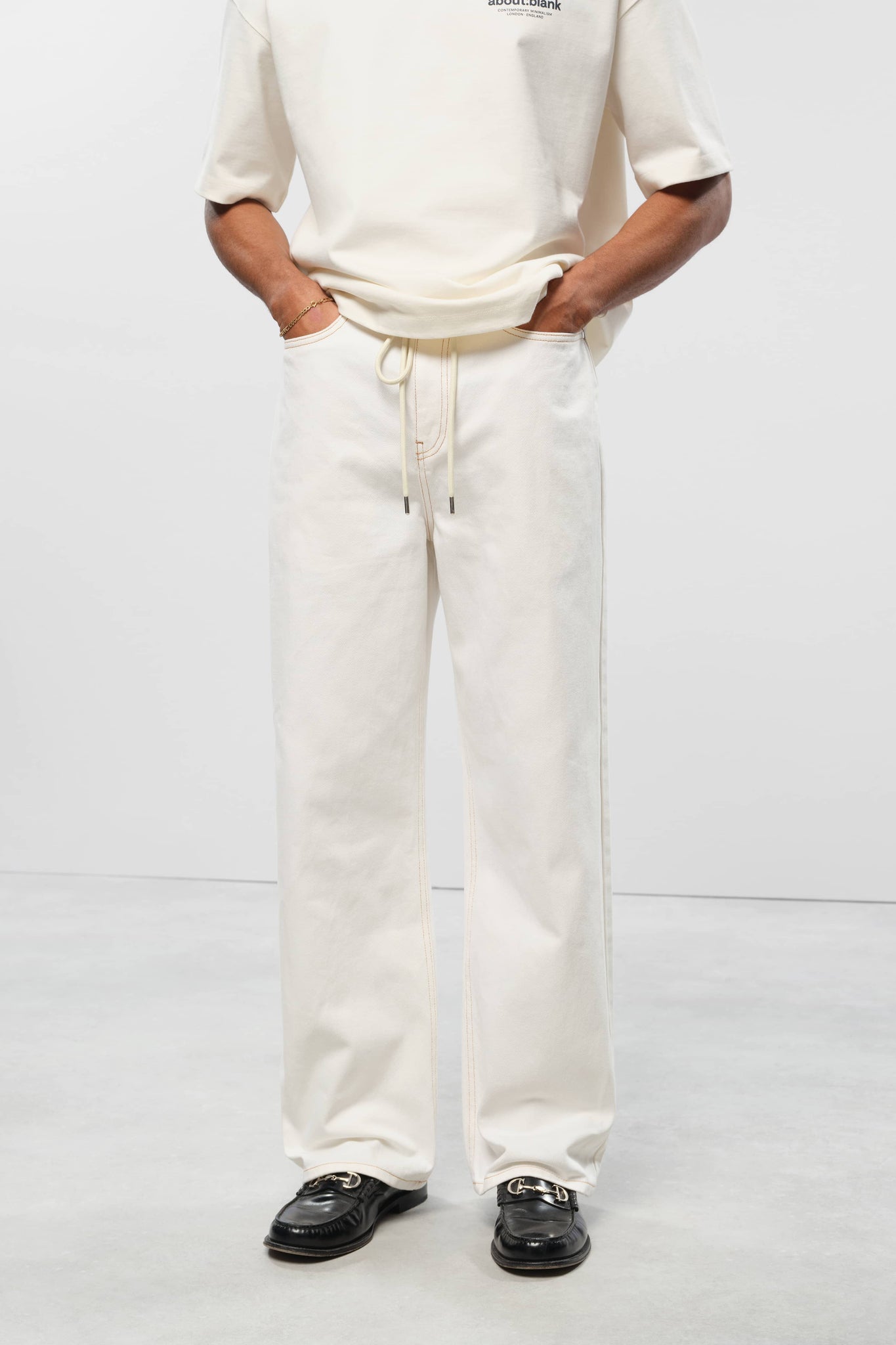 relaxed denim jean ecru