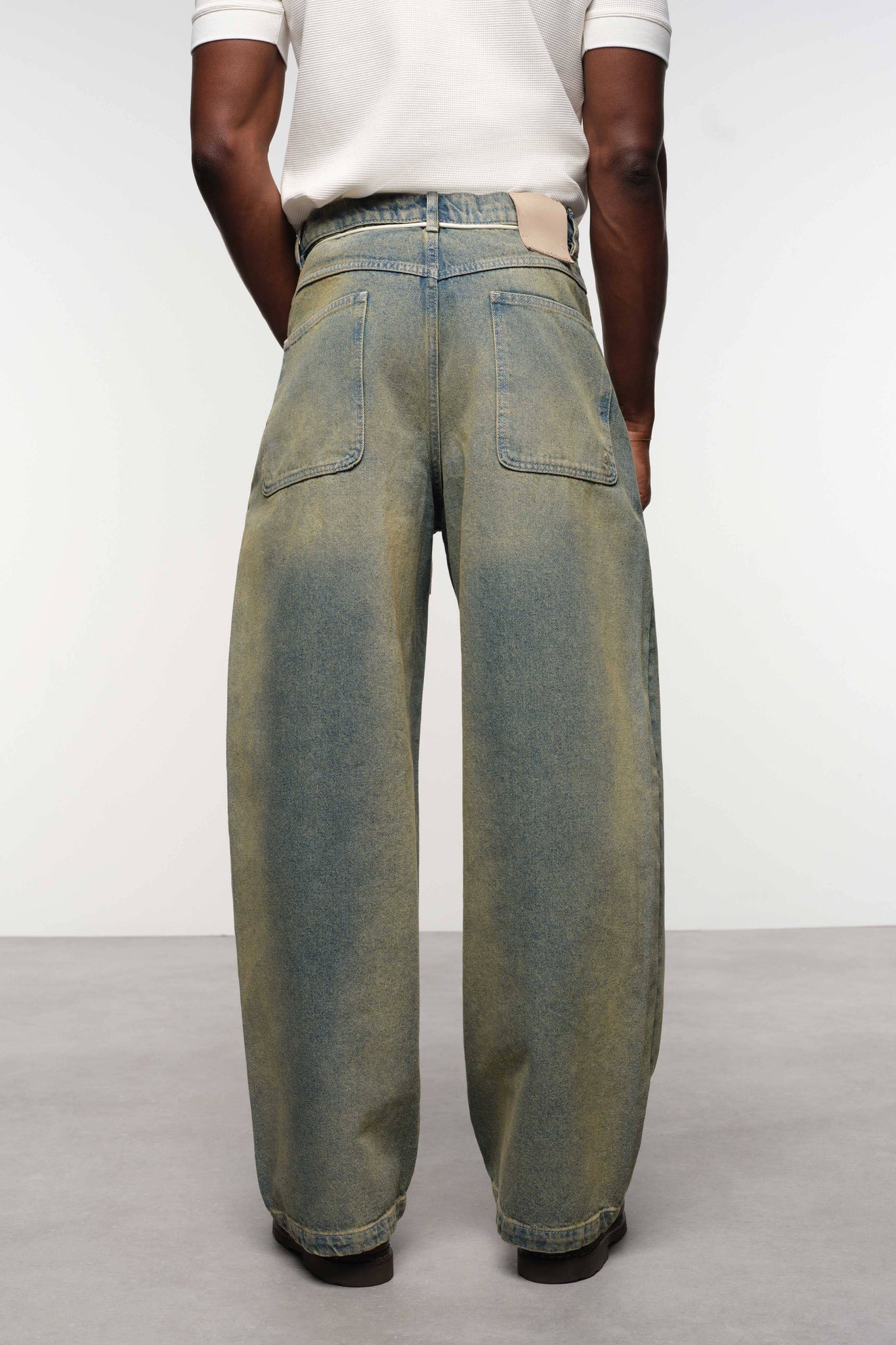 wide leg denim jean dirty wash