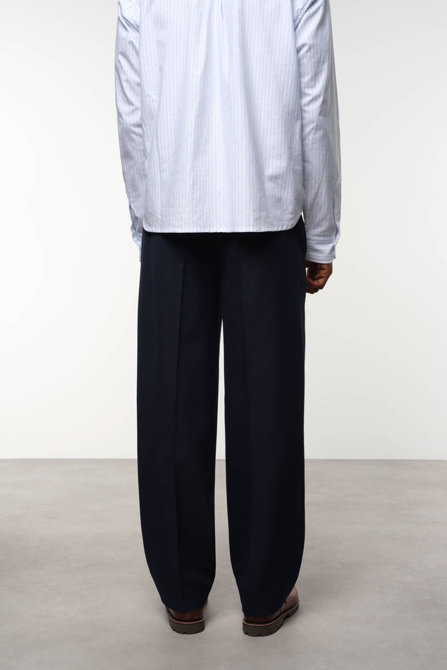 everyday pleated trousers navy