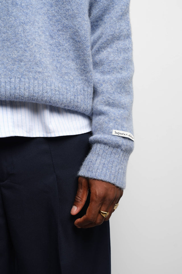 mohair knitted crewneck blue/ecru