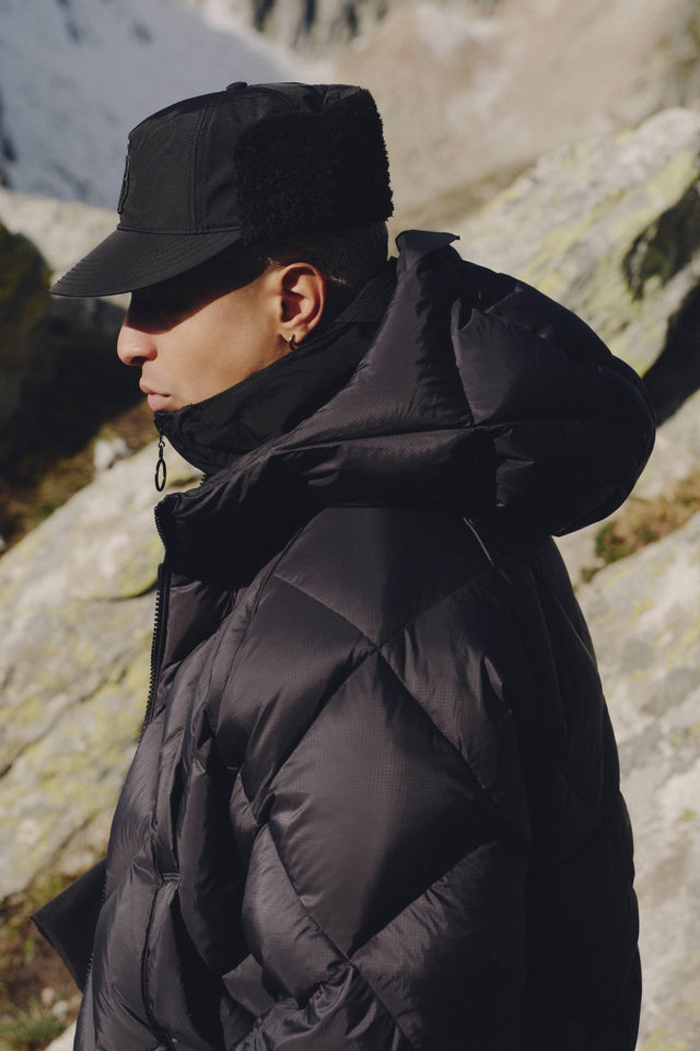 flap cap black