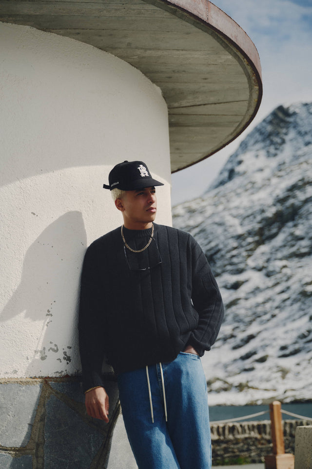 large rib knit crew black