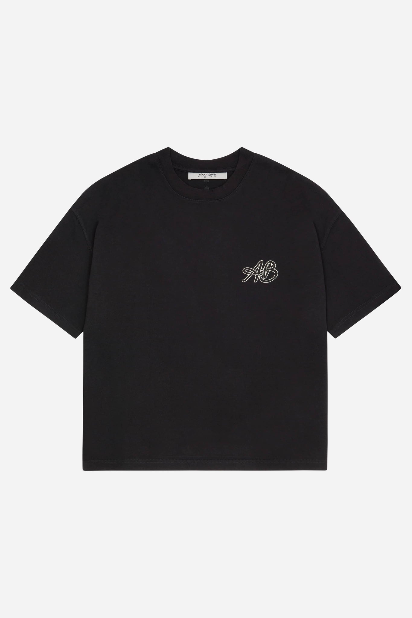 initial mock neck t-shirt black/white