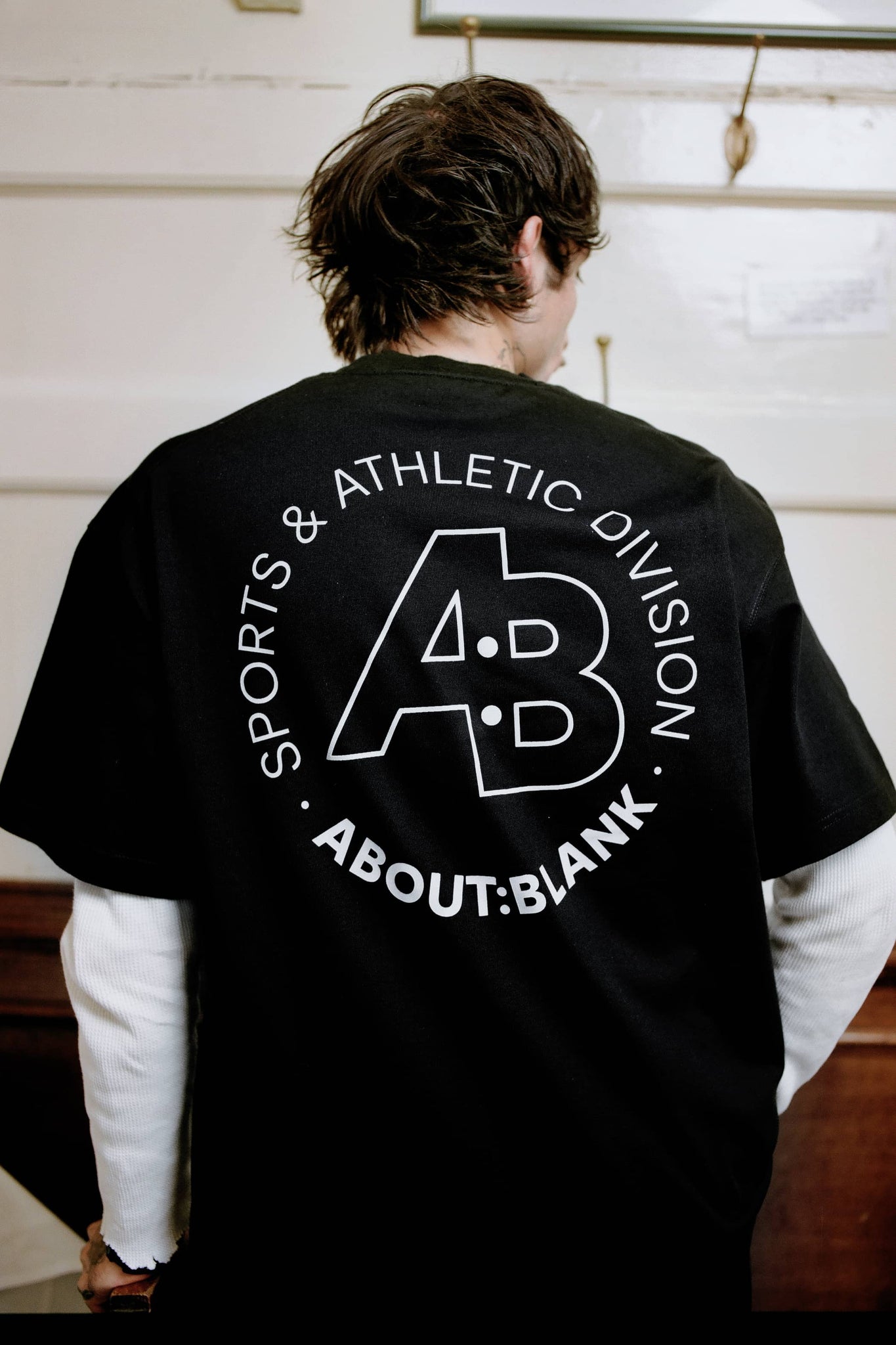 sports division t-shirt black/ecru