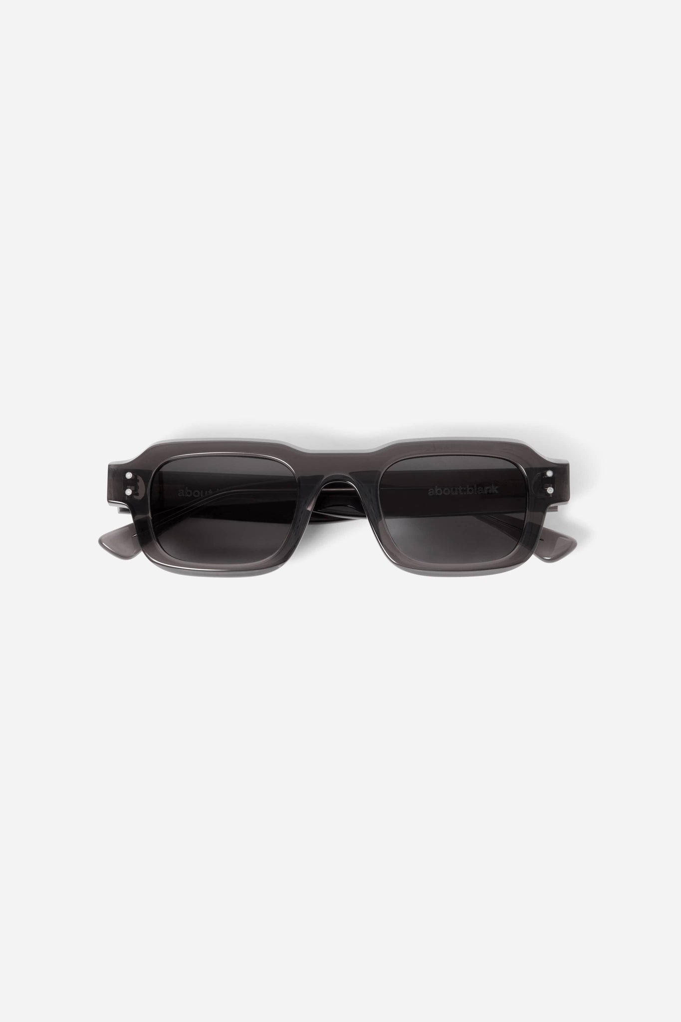 the bromley sunglasses black